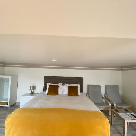 Harlestone Retreat (Adults Only) Hotel Нортхамптън Екстериор снимка