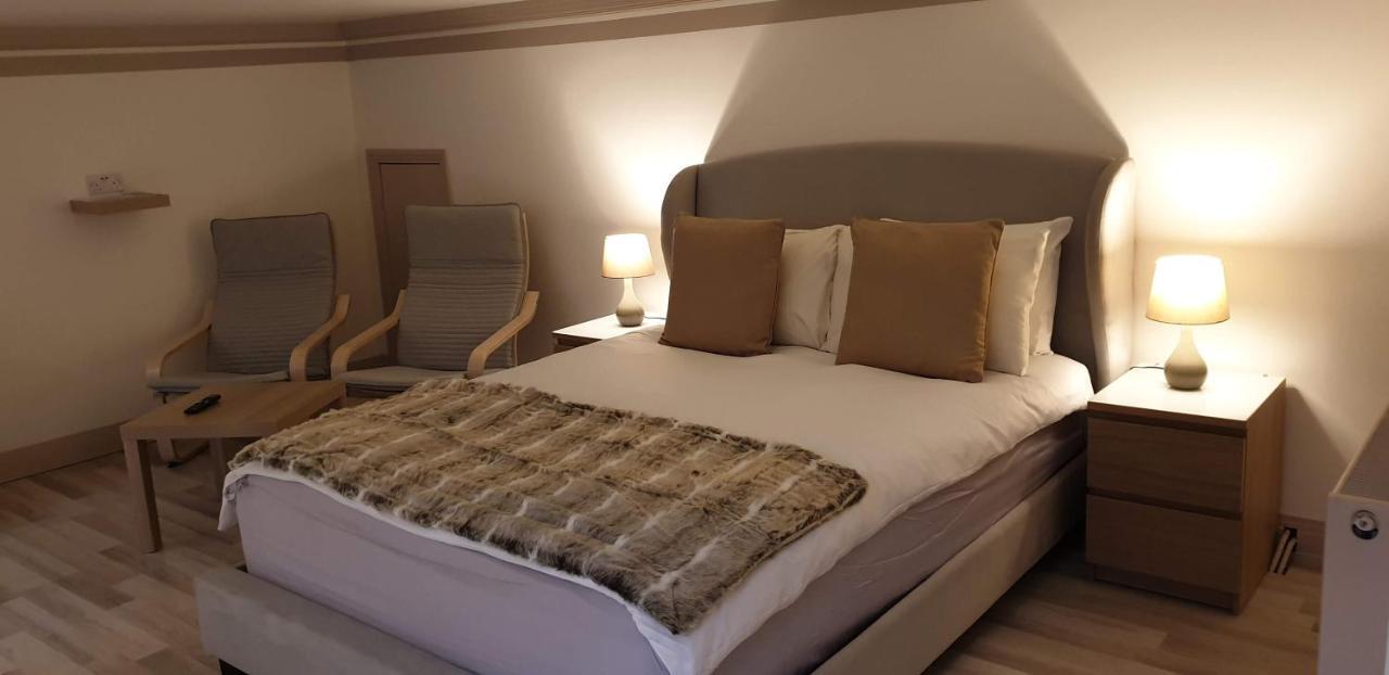 Harlestone Retreat (Adults Only) Hotel Нортхамптън Екстериор снимка